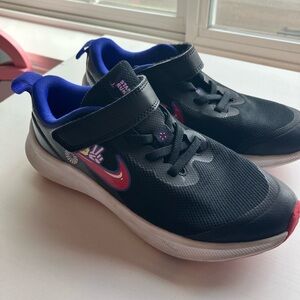 Nike Girls shoes, Size 1 youth